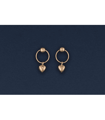 Aros pegados circulo de corazón ✨