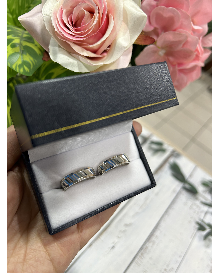 Argollas de plata facetado brillante 