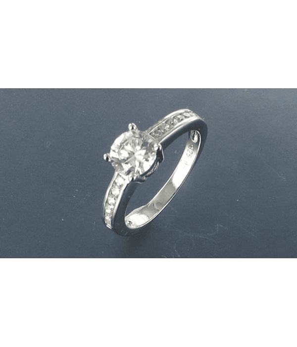 Anillo medio cintillo en grano