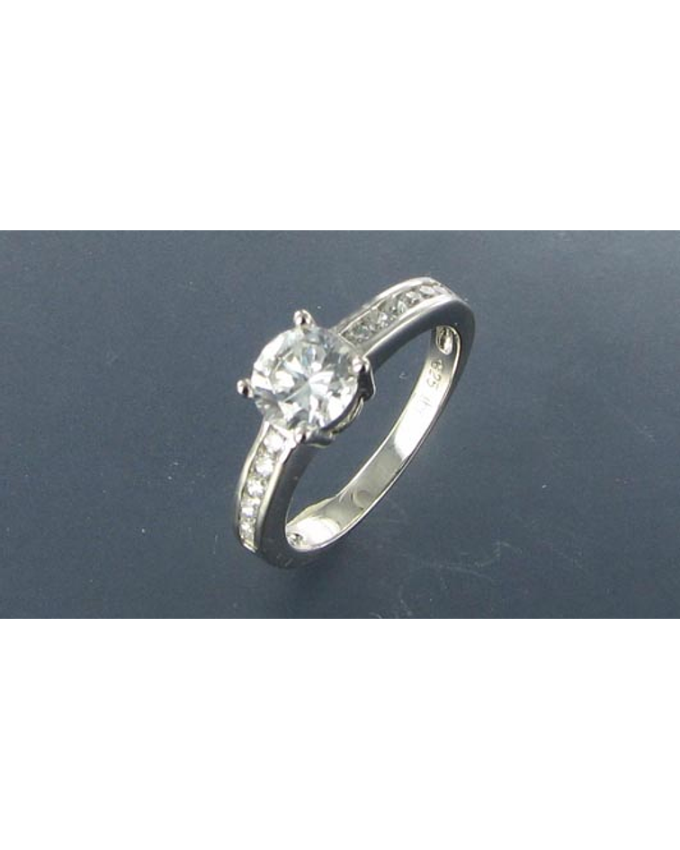 Anillo medio cintillo en grano