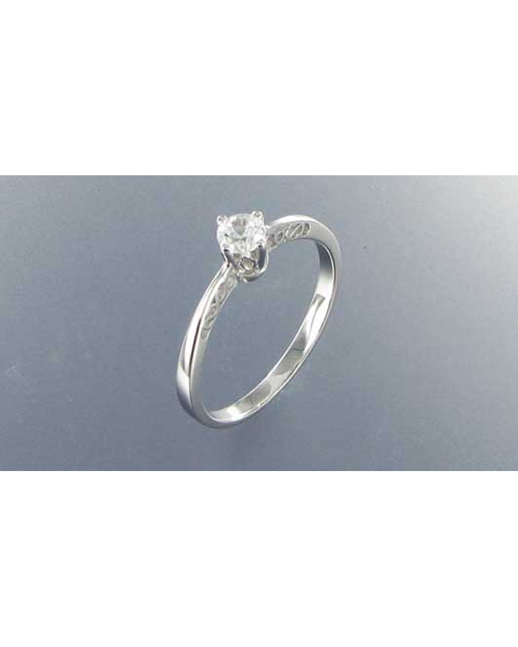 Anillo solitario calado 