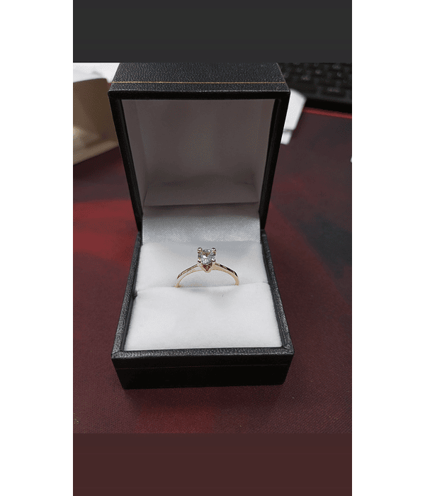 Anillo solitario cuatro puntas ✨ cod 555