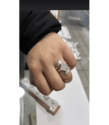 Anillo nudo de bruja 