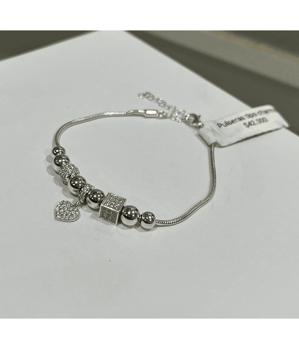 Pulsera tipo charms plata 