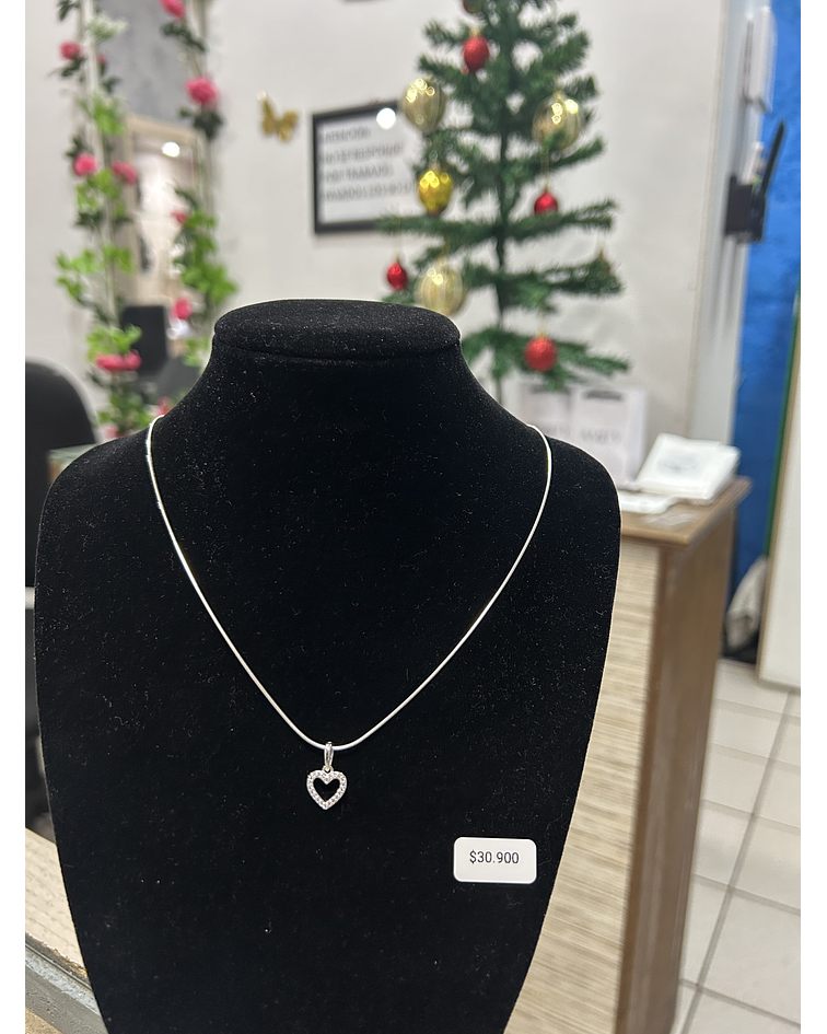 Collar con corazón microcircón 