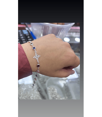 Pulsera nudo bruja con circones de colores