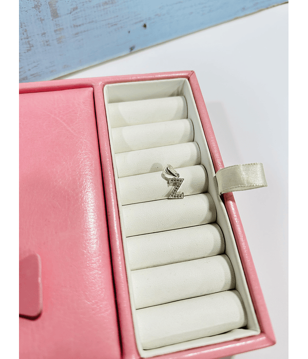 Colgante letra con circones