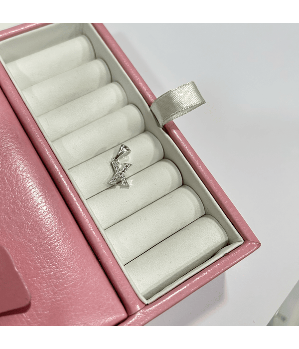 Colgante letra con circones