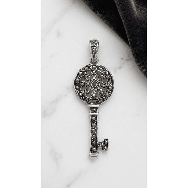 Colgante Llave Marquesitas 1