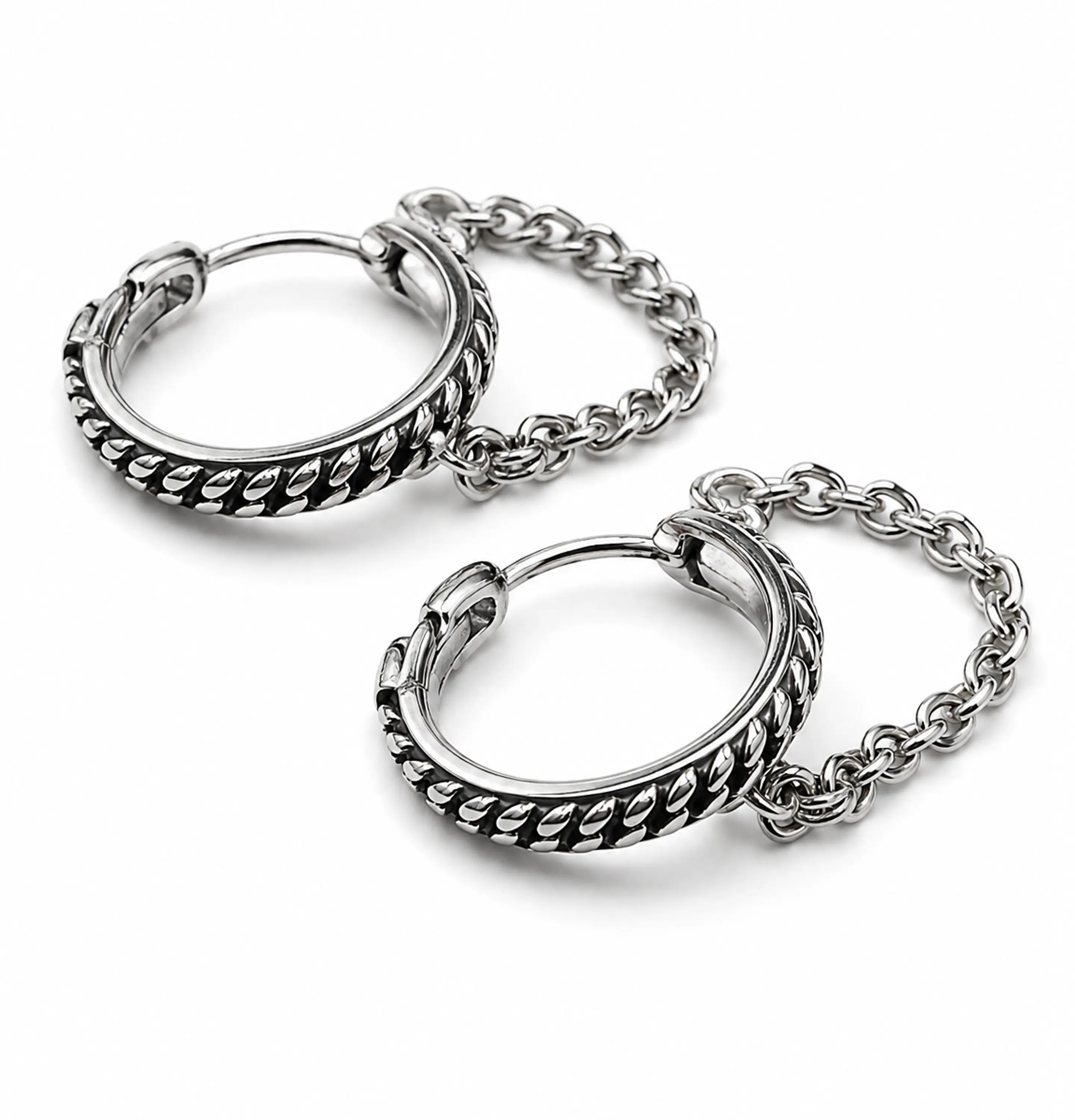 Aretes Huggie con Cadena 2