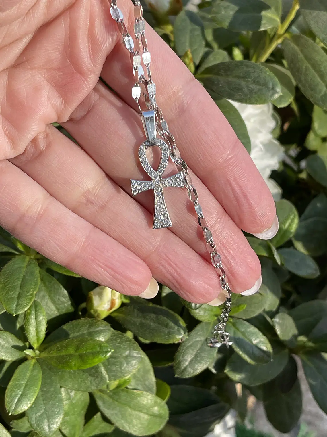 Colgante Cruz con brillantes en Oro Blanco 18K 4