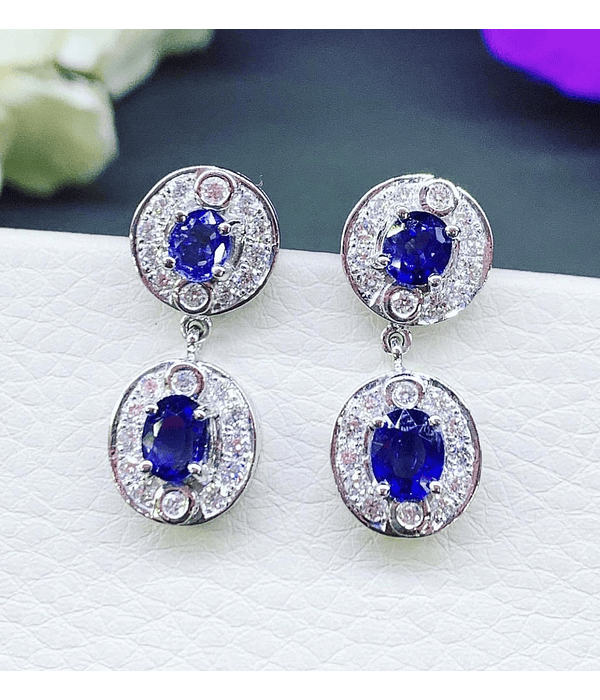 Aros Dobles Zafiros Azules y Diamantes en Oro Blanco 18kl  