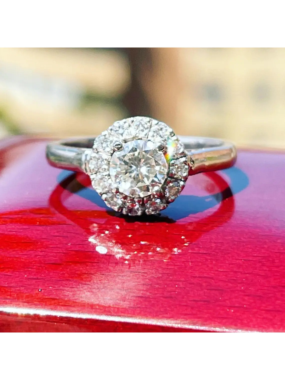 Anillo Solitario 1 Ct Halo de Brillantes Redondo Platino 2