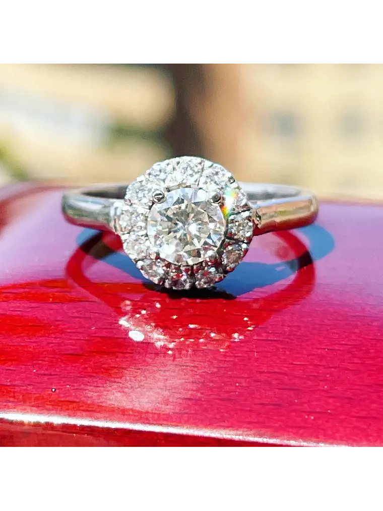 Anillo Solitario 1 Ct Halo de Brillantes Redondo Platino 2