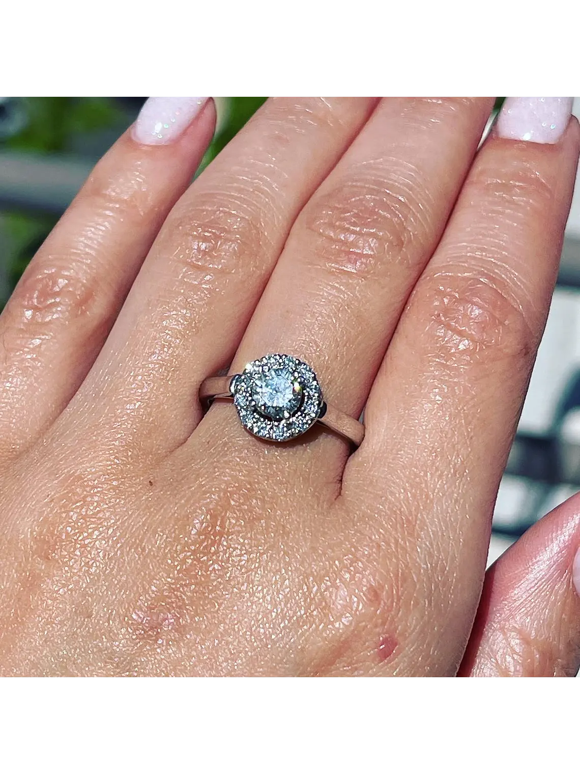 Anillo Solitario 1 Ct Halo de Brillantes Redondo Platino 3