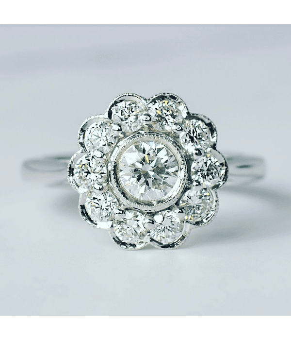 Anillo Flor de Diamantes en Platino