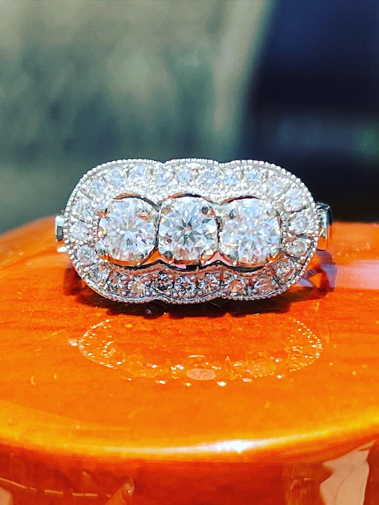 Anillo Vintage Redondo 105 Puntos inspirado en el Anillo de la Nona en Platino 3