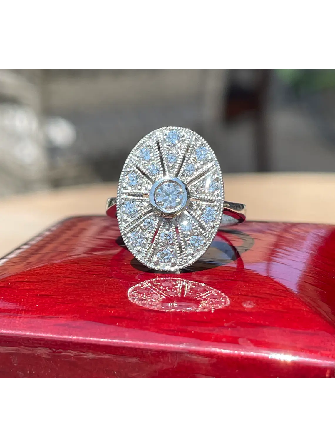 Topísimo Maxi Anillo Ovalado Constelación de Brillantes en Platino 4