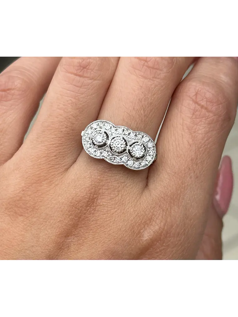 Anillo Vintage Inspirado en el Anillo de la Nona Petit en Platino 5