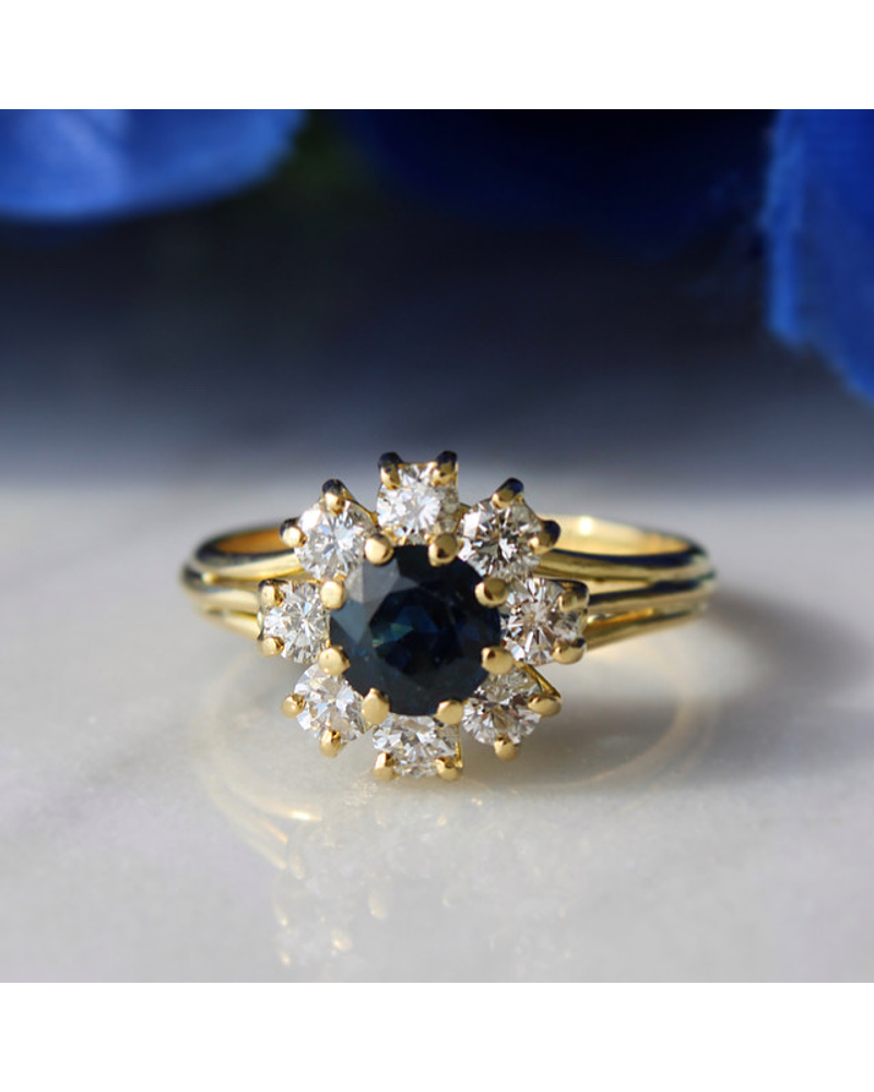 Exclusivo Anillo Roseta Diamantes Zafiro Azul Oro Amarillo 18K