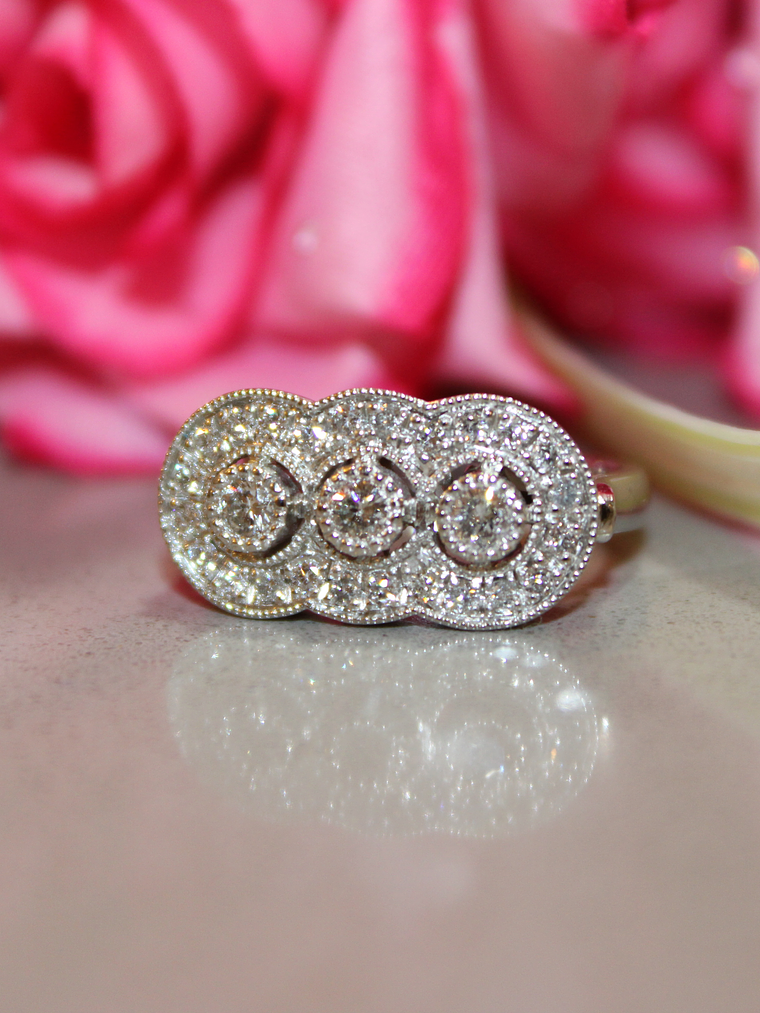 Anillo Vintage Inspirado en el Anillo de la Nona Petit en Platino 1