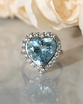 Anillo Gran Aguamarina corte Corazón con Diamantes en Oro Blanco 18kl