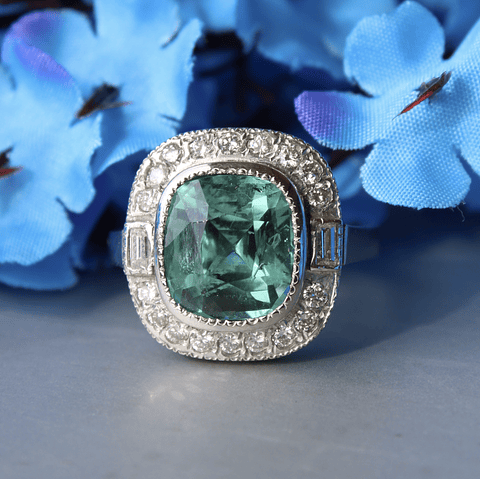 Espectacular Anillo Gran Turmalina Verde Agua con Brillantes en Platino