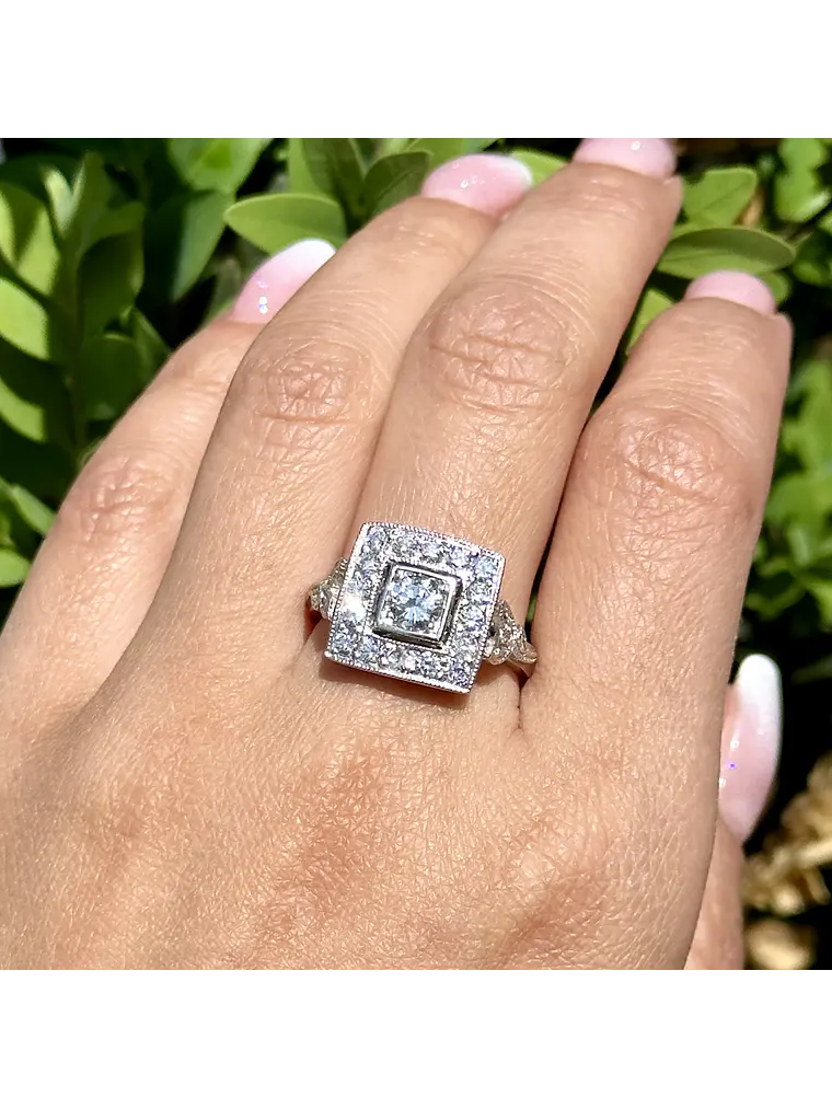 Gran Anillo Cuadrado Diamantes Naturales en Platino 6