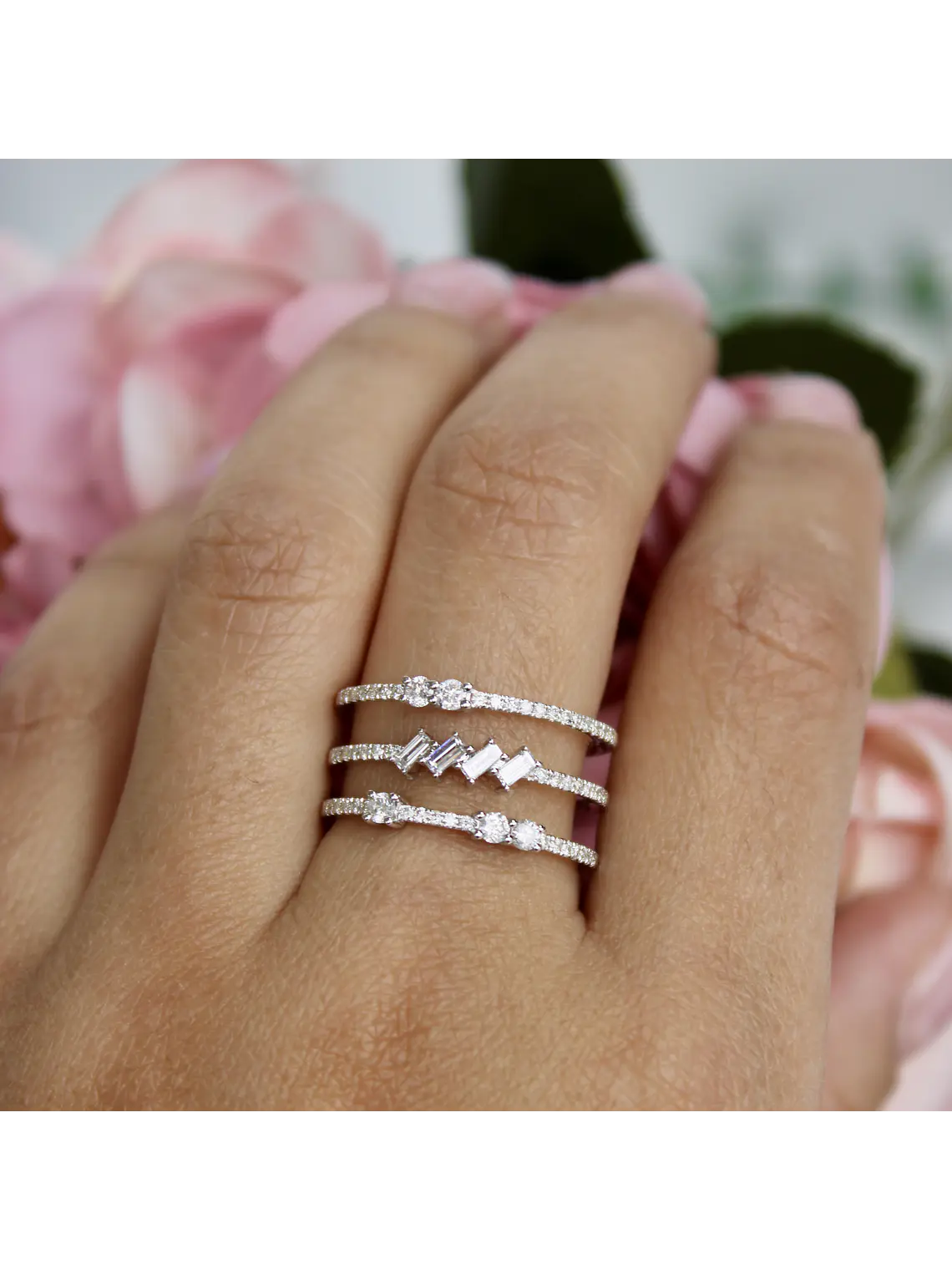 Anillo Cintillo Triple Brillantes 70 puntos Oro Blanco 18K 3