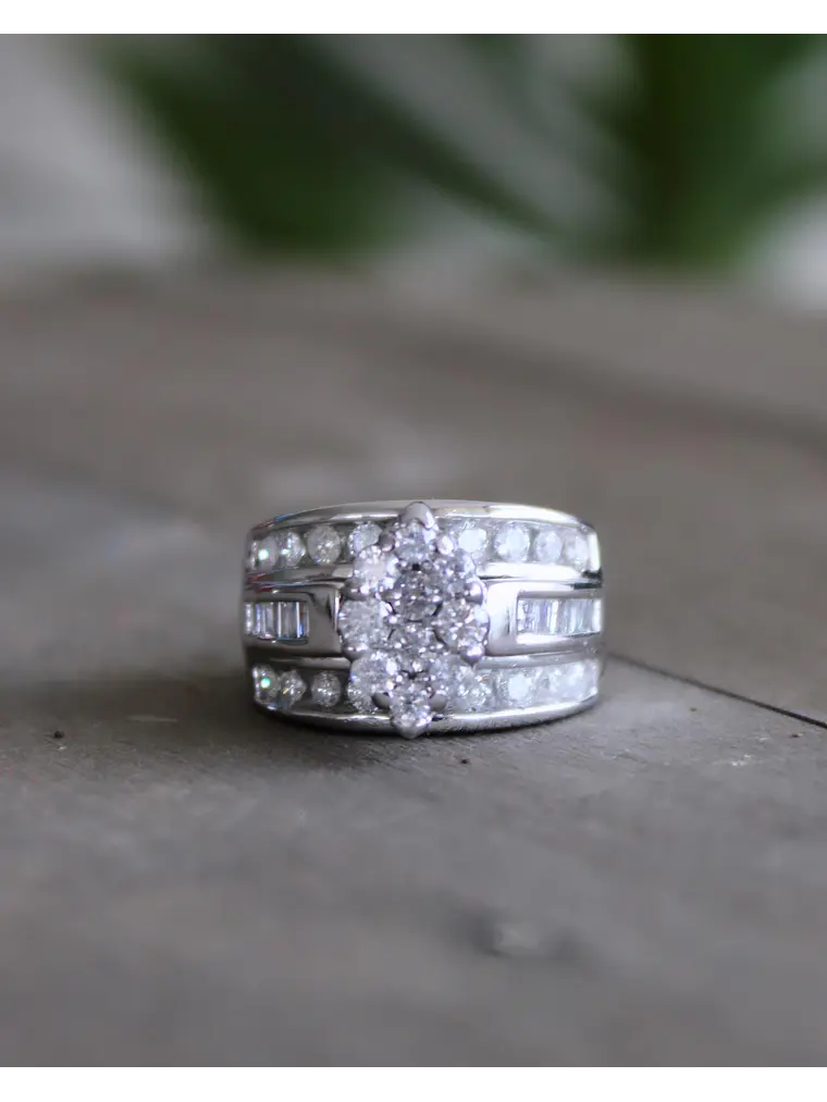 Maxi Anillo Cintillo Ancho Diamantes en Oro Blanco  2