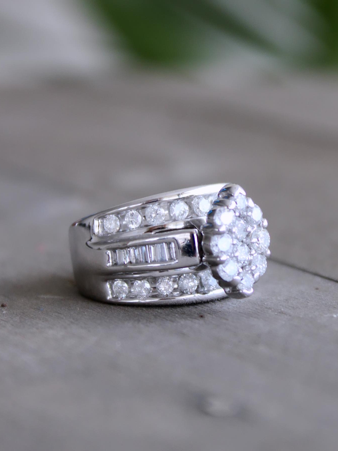 Maxi Anillo Cintillo Ancho Diamantes en Oro Blanco  3