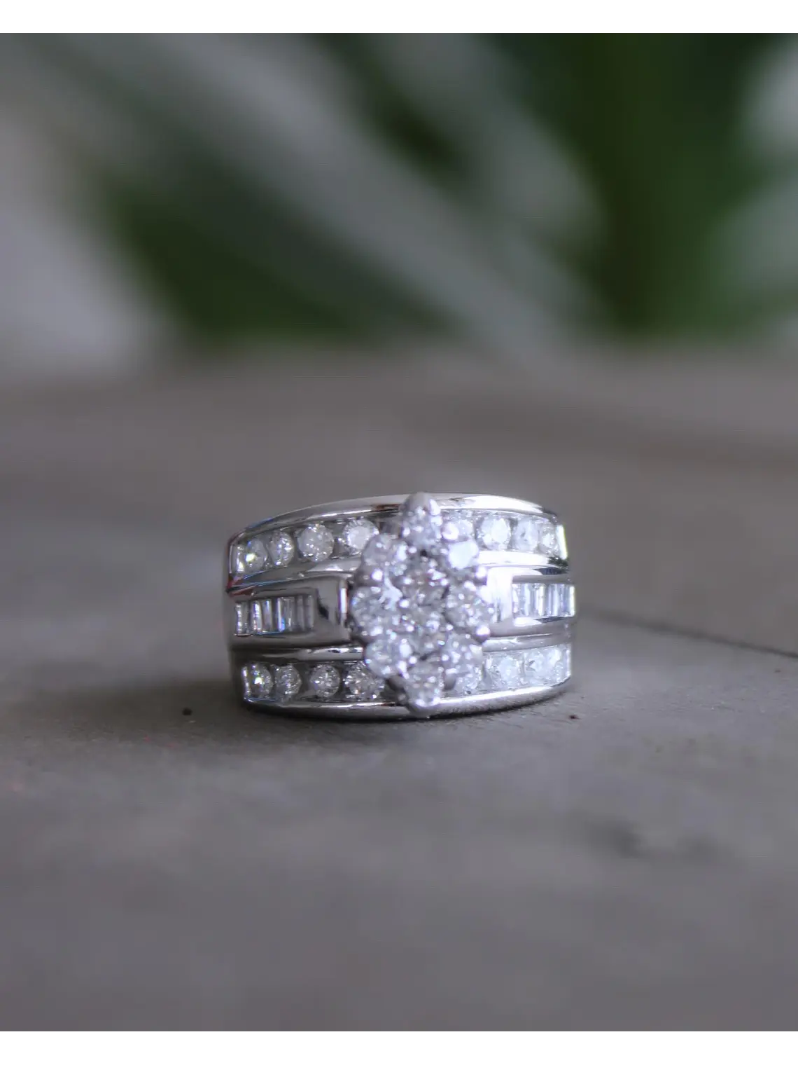 Maxi Anillo Cintillo Ancho Diamantes en Oro Blanco  4