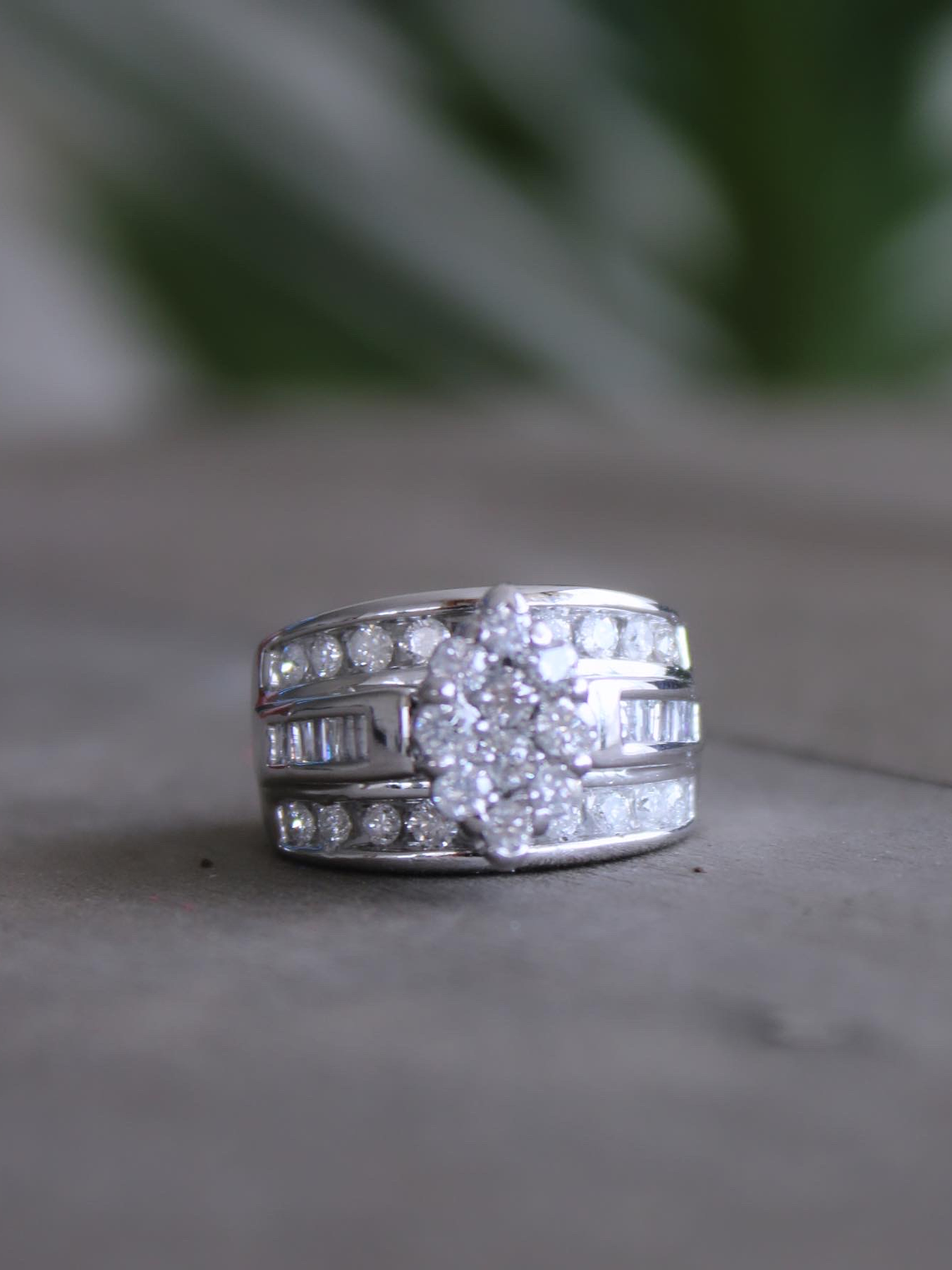 Maxi Anillo Cintillo Ancho Diamantes en Oro Blanco  4