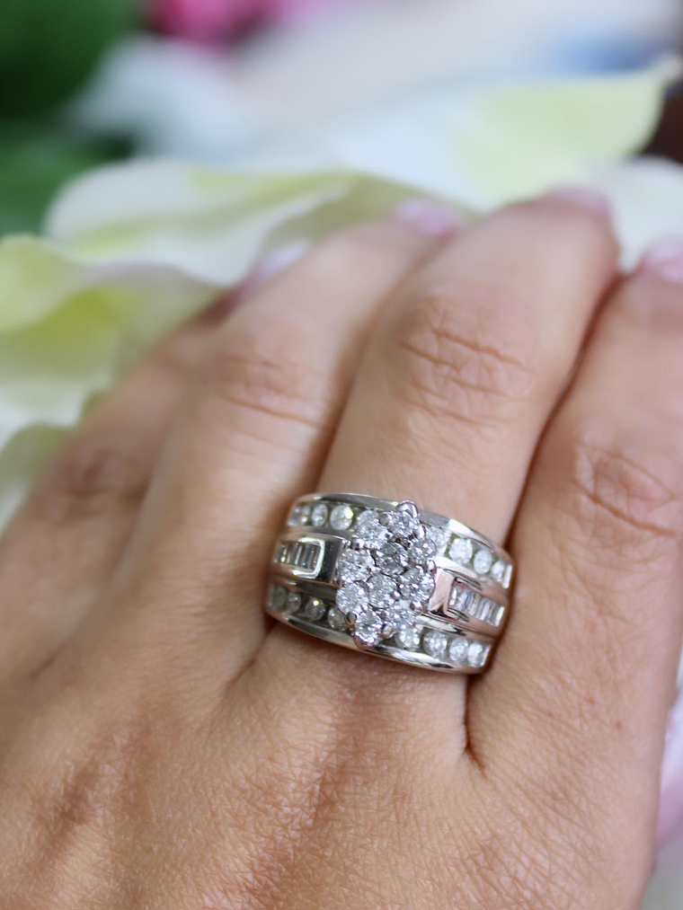 Maxi Anillo Cintillo Ancho Diamantes en Oro Blanco  5