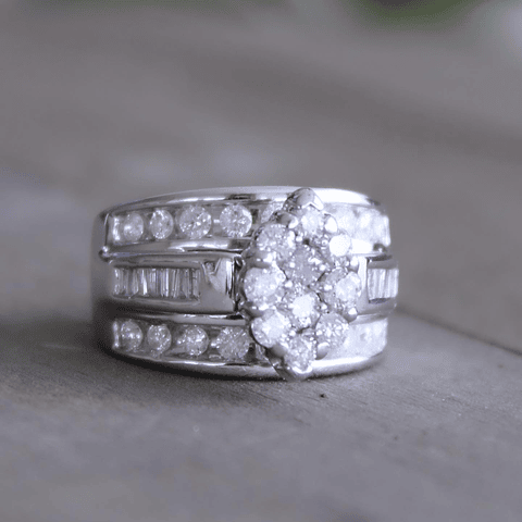 Maxi Anillo Cintillo Ancho Diamantes en Oro Blanco 