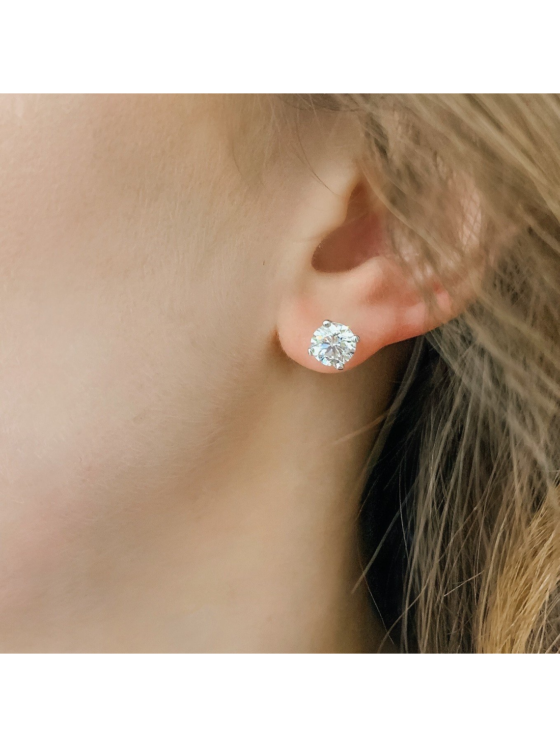 Espectacular Aros Punto de Luz Diamantes 2 Quilates 200 puntos en Oro Blanco 18K 3