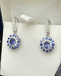 Aros Colgantes  Zafiros Azules y Diamantes en Oro Blanco 18K