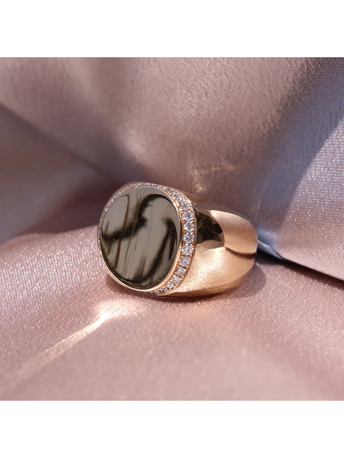 Maravilloso Anillo Ancho Moderno Redondo Brillantes en Oro Rosado 18K 2