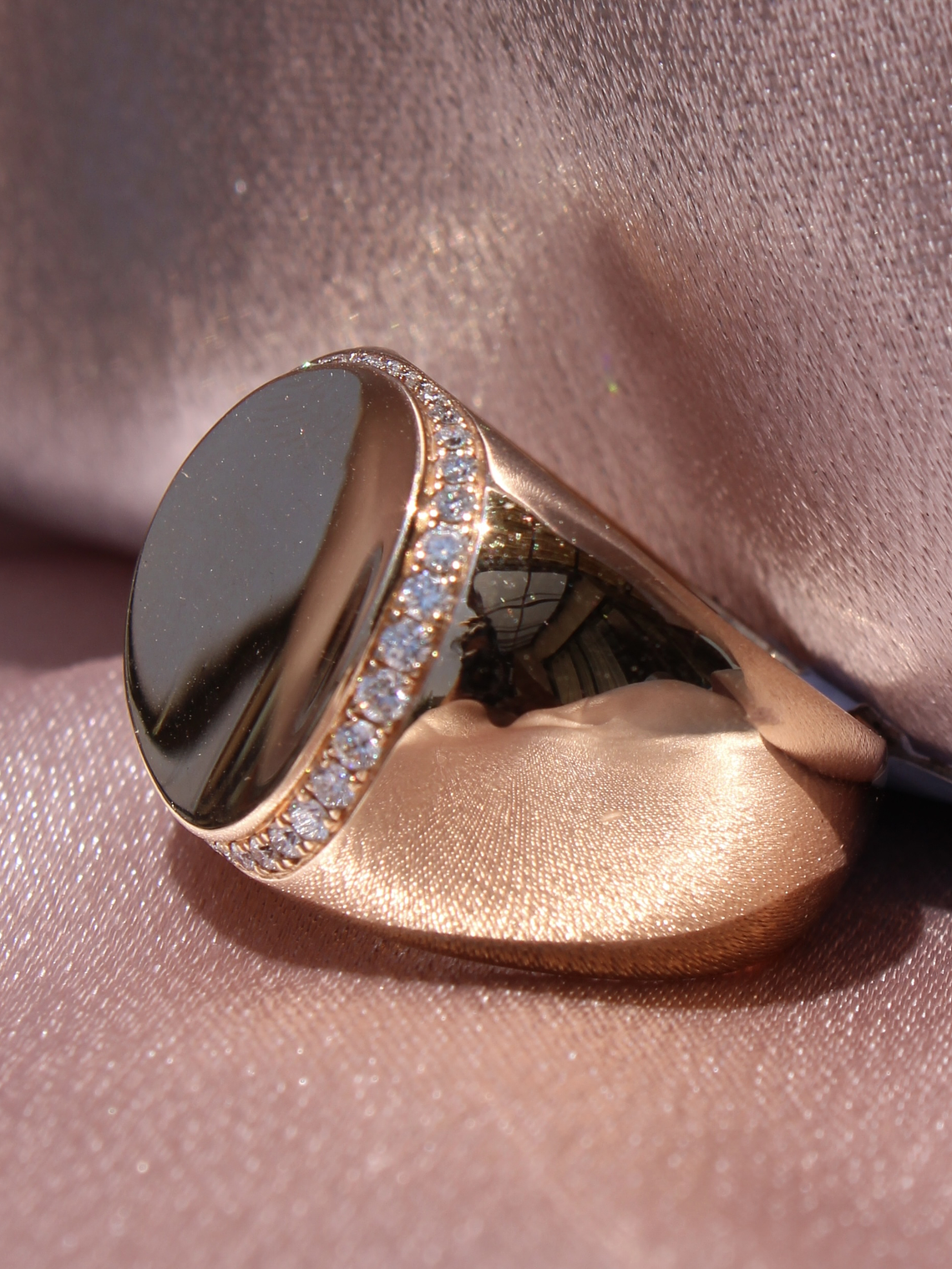 Maravilloso Anillo Ancho Moderno Redondo Brillantes en Oro Rosado 18K 2