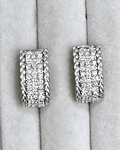 Aros Semi Argolla Anchas Diamantes en Oro Blanco 18K