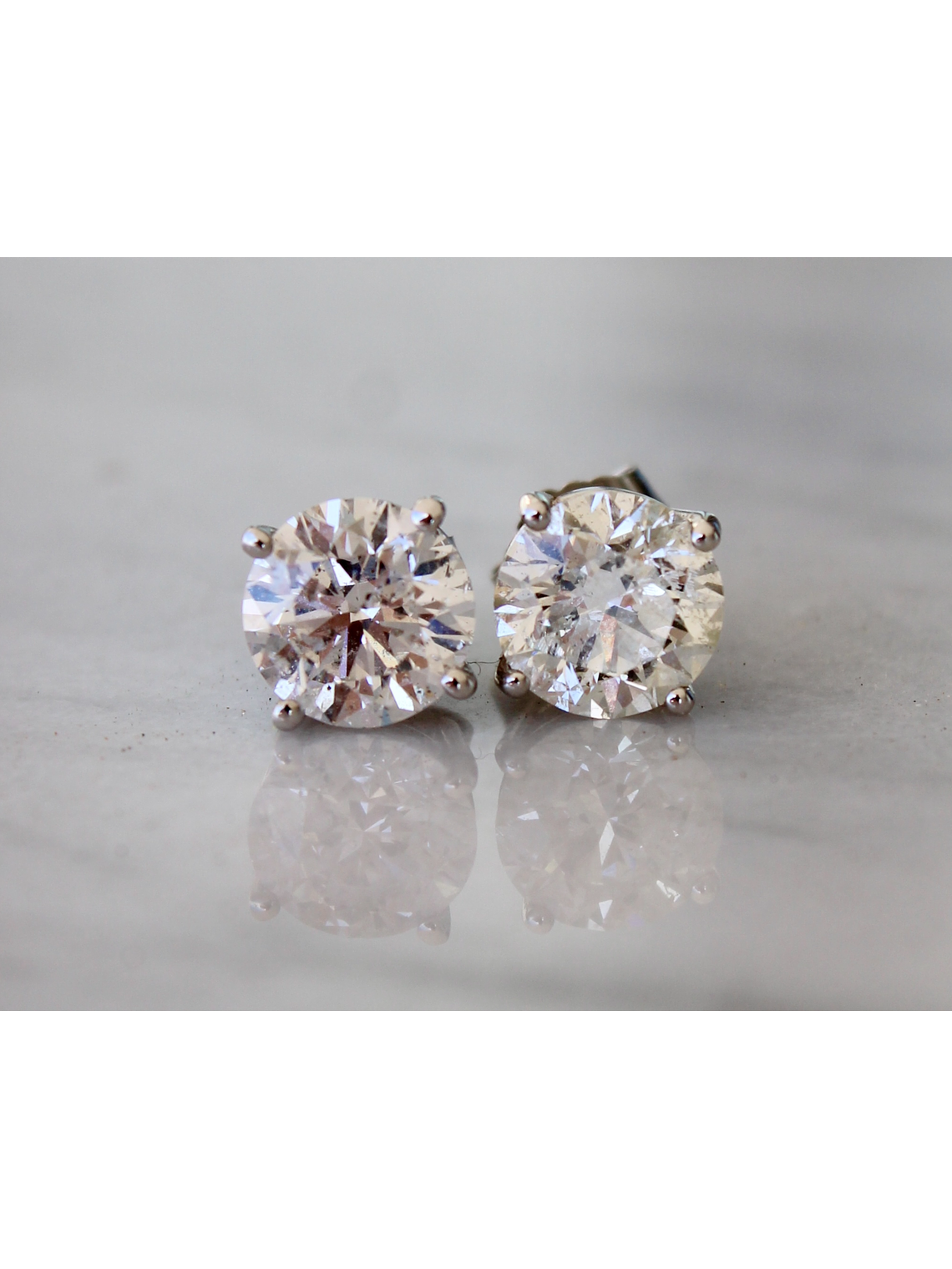 Espectacular Aros Punto de Luz Diamantes 2 Quilates 200 puntos en Oro Blanco 18K 2