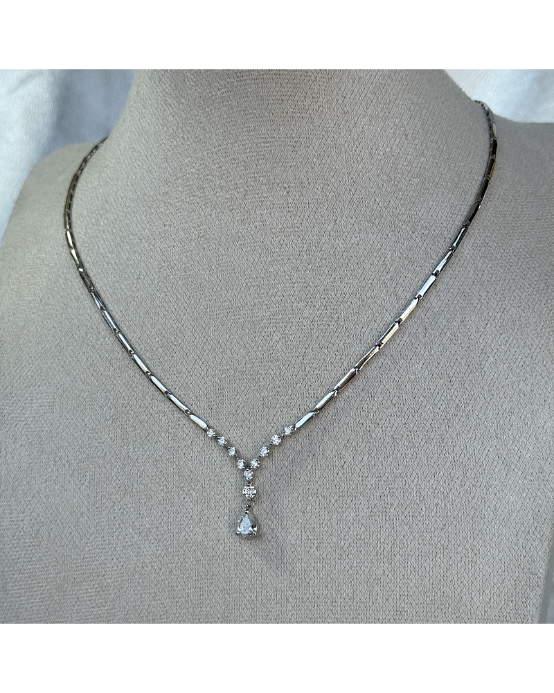 De Princesa! Exclusivo Collar Gran Diamante Corte Gota Oro Blanco 18K