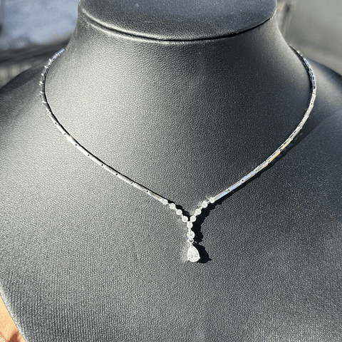 De Princesa! Exclusivo Collar Gran Diamante Corte Gota Oro Blanco 18K