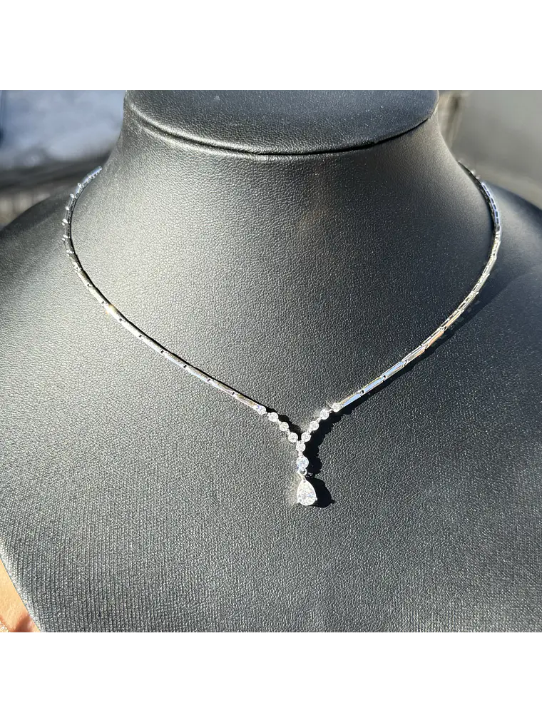 De Princesa! Exclusivo Collar Gran Diamante Corte Gota Oro Blanco 18K 1