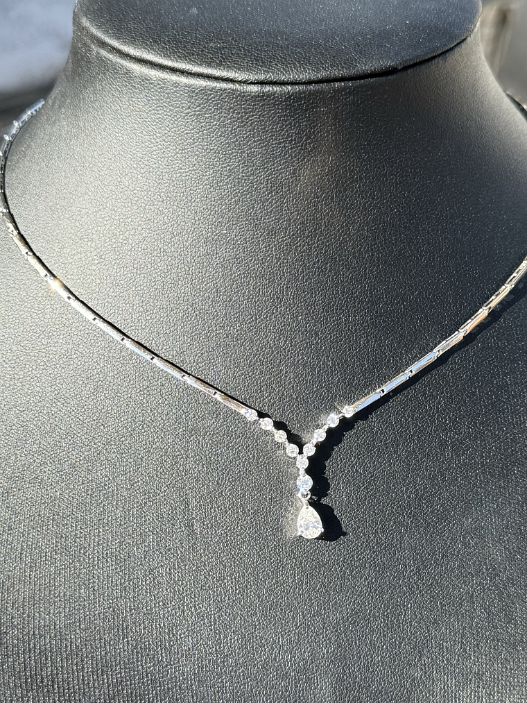 De Princesa! Exclusivo Collar Gran Diamante Corte Gota Oro Blanco 18K 1