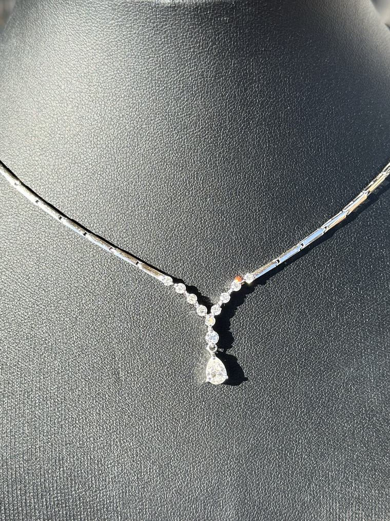 De Princesa! Exclusivo Collar Gran Diamante Corte Gota Oro Blanco 18K 5