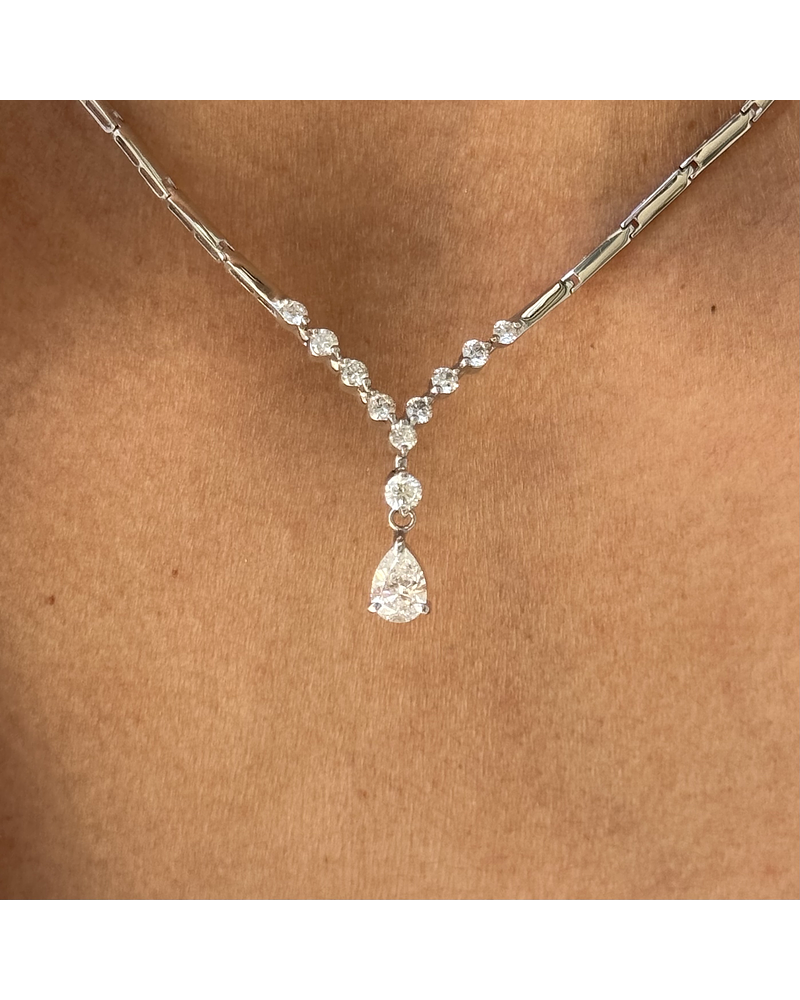 De Princesa! Exclusivo Collar Gran Diamante Corte Gota Oro Blanco 18K