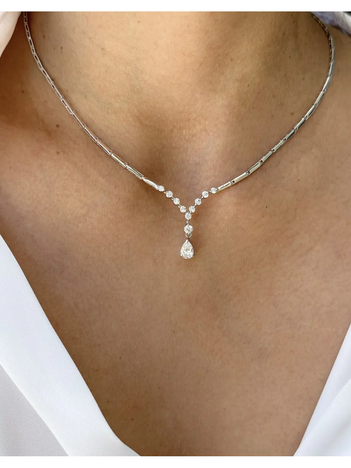 De Princesa! Exclusivo Collar Gran Diamante Corte Gota Oro Blanco 18K 2