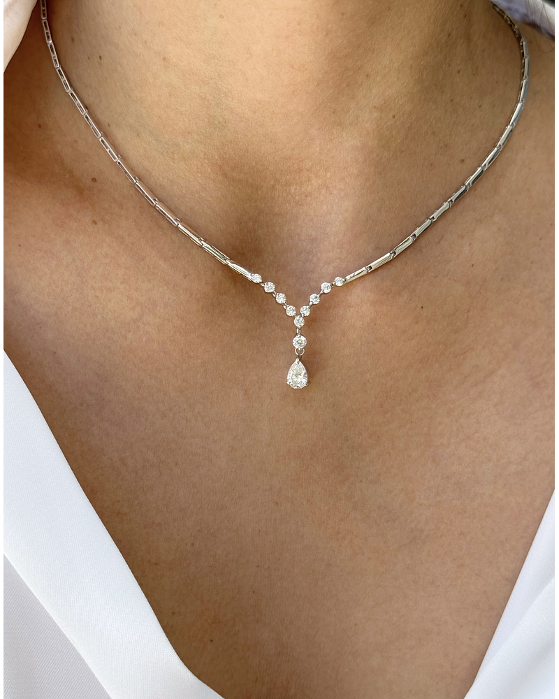 De Princesa! Exclusivo Collar Gran Diamante Corte Gota Oro Blanco 18K