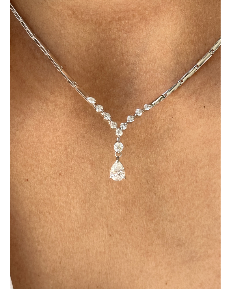 De Princesa! Exclusivo Collar Gran Diamante Corte Gota Oro Blanco 18K